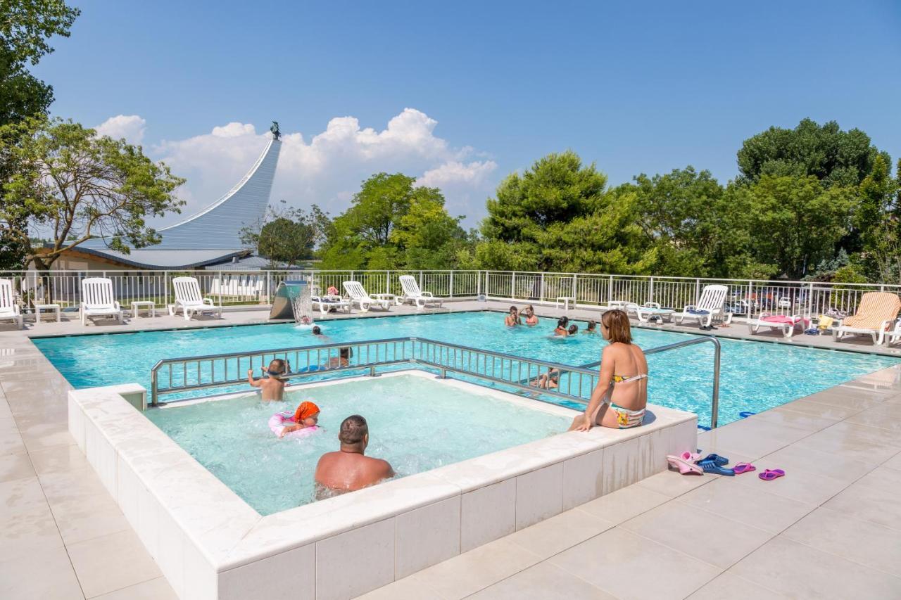 Hotel Alla Rotonda Lido di Jesolo Luaran gambar