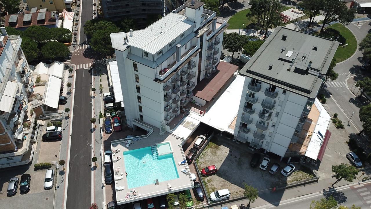Hotel Alla Rotonda Lido di Jesolo Luaran gambar