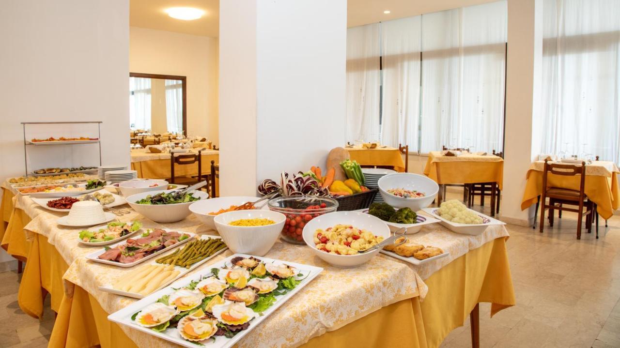 Hotel Alla Rotonda Lido di Jesolo Luaran gambar